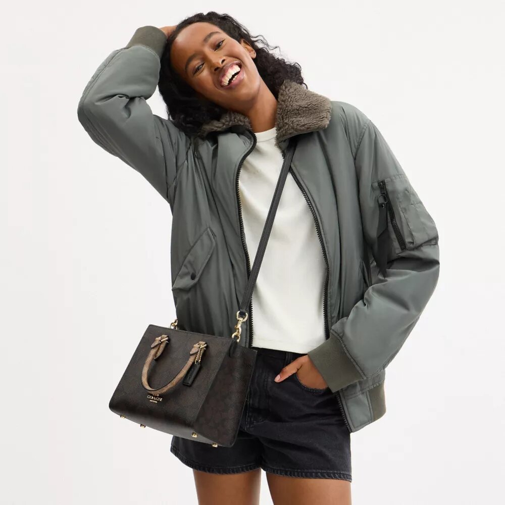 Maggie kleine Tote bag van Signature Canvas met blokprint