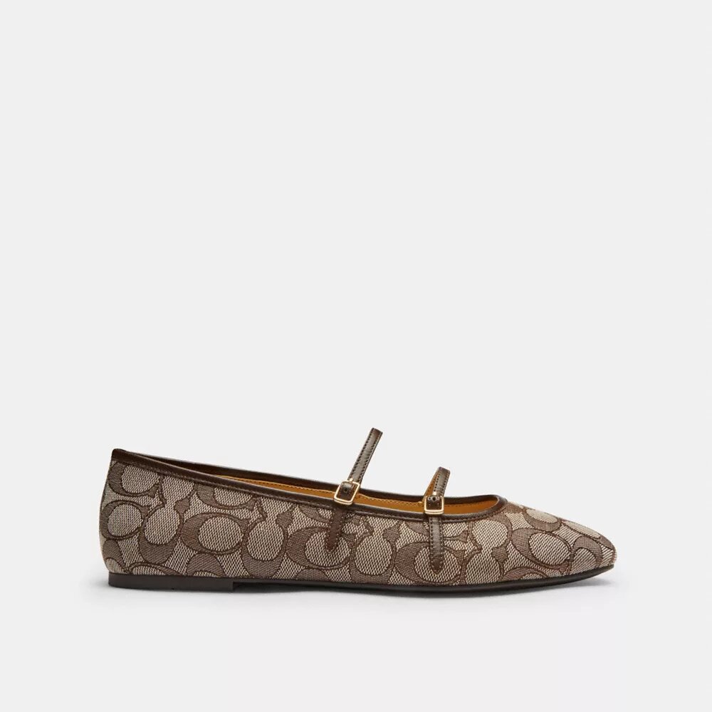Mary Janes met dubbele gesp in kenmerkend jacquard