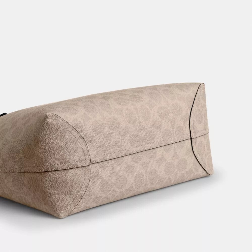 Middelgrote City-tote bag van Signature Canvas