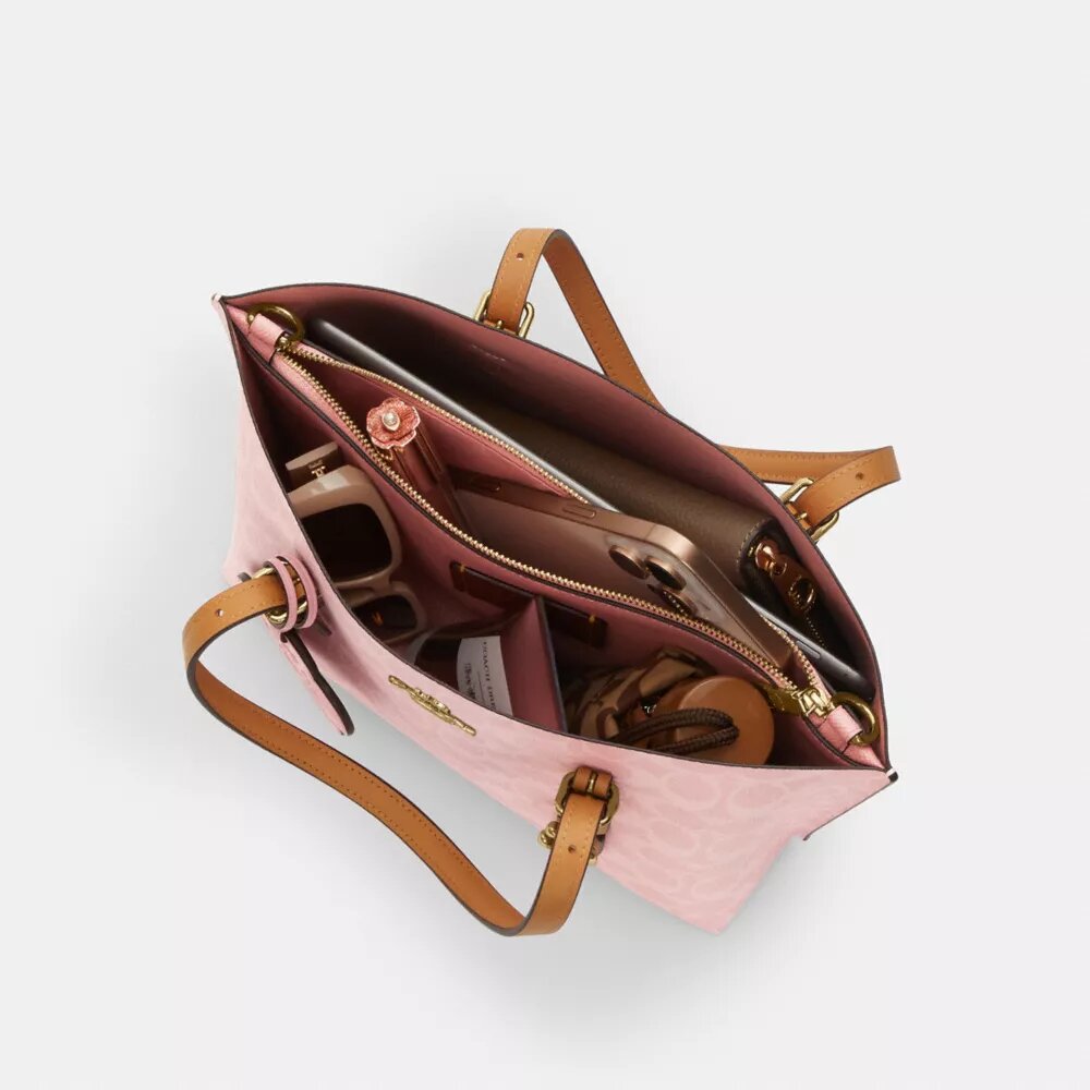Mollie Tote bag 25 inch van Signature Canvas met bedeltjes