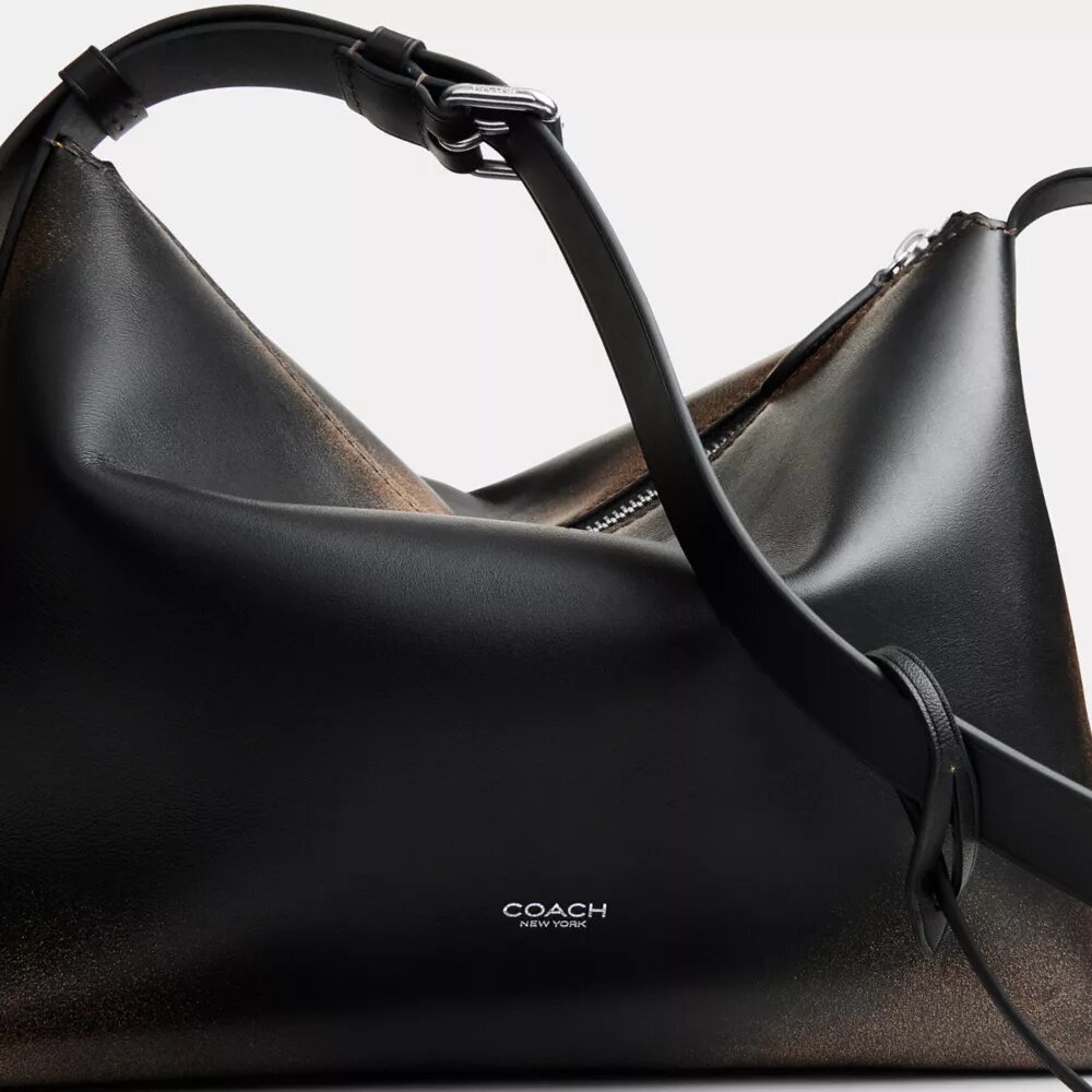 Mott-messengertas 33 in ‘Loved Leather’