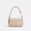 Nolita 19 in 'Blocked Signature'-Canvas