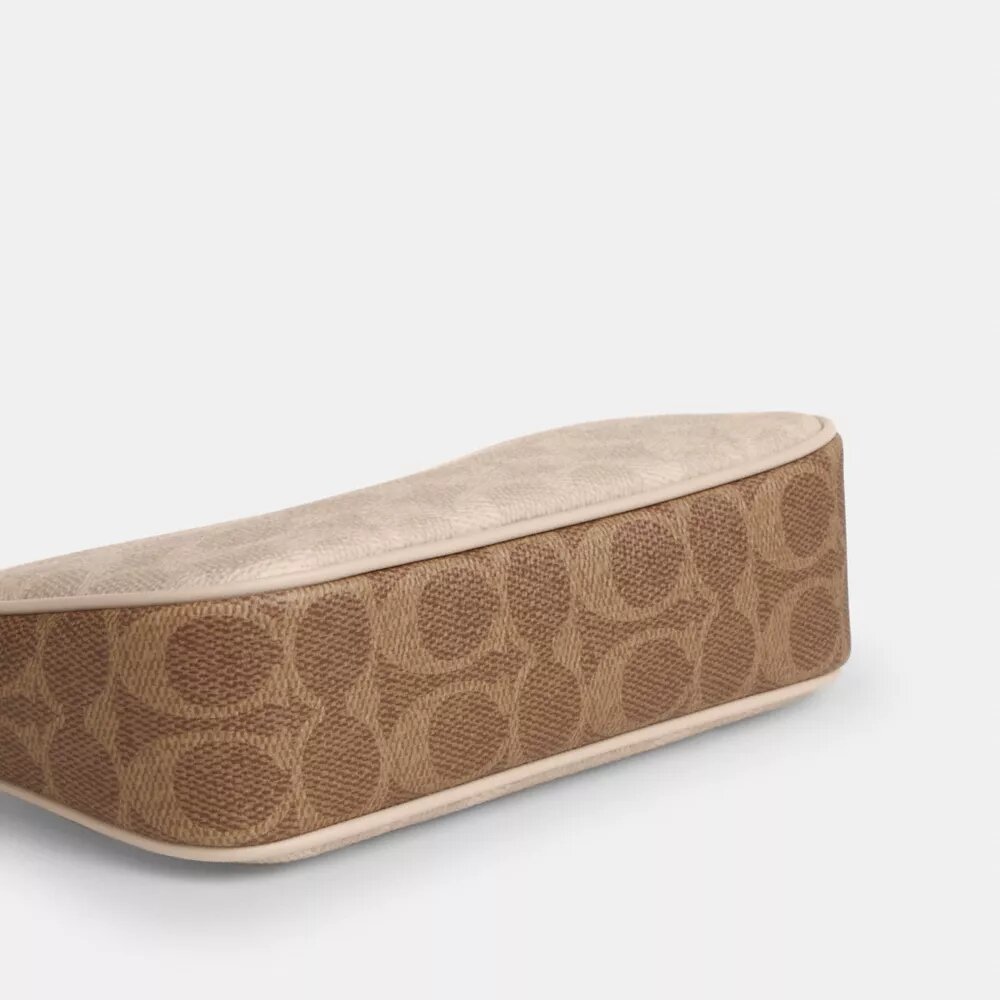 Nolita 19 in 'Blocked Signature'-Canvas