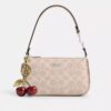 Nolita 19 in 'Blocked Signature'-Canvas