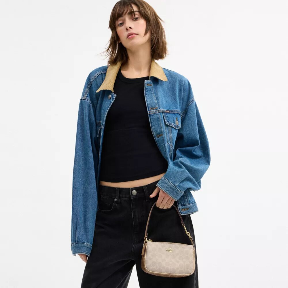 Nolita 19 in 'Blocked Signature'-Canvas