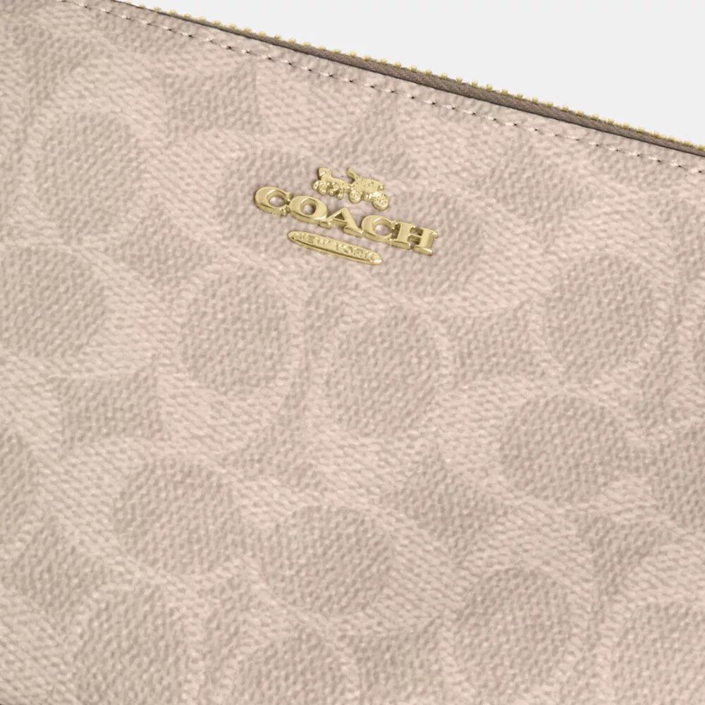 Nolita 19 in 'Blocked Signature'-Canvas
