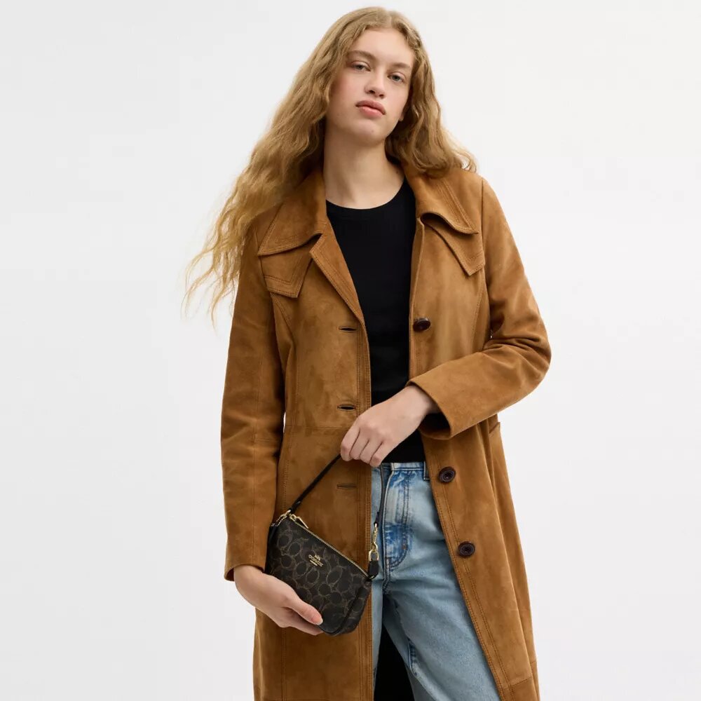 Nolita 19 in 'Loved Signature Canvas' met bedels