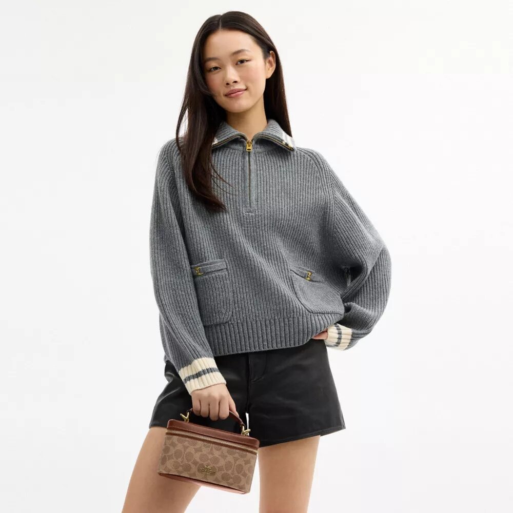 Rainer crossbodytas 18 in Signature Canvas