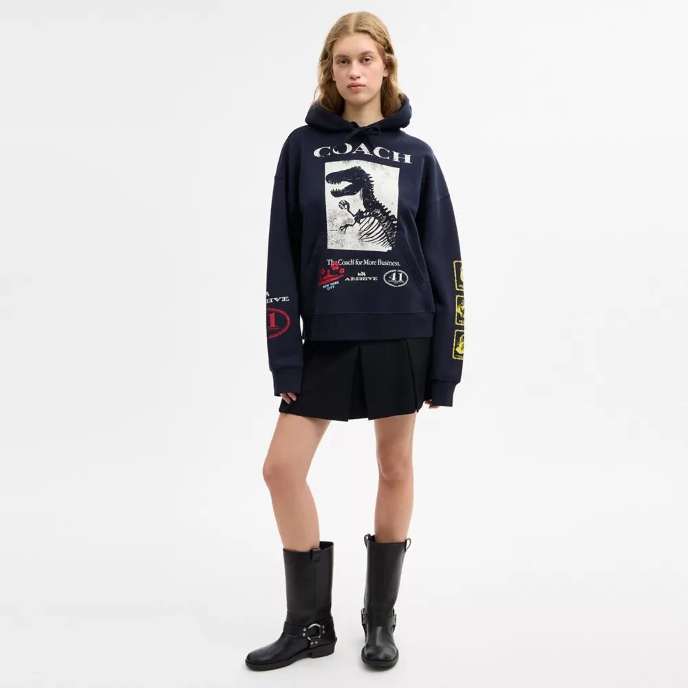 Relaxte Hoodie met dinosauruscollage van biologisch katoen