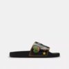 Rexy 10e verjaardag: badslippers met stickerprint