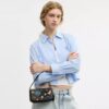 Rexy 10e verjaardag Plaza-tas 18 in ‘Loved Leather’ met stickerprint