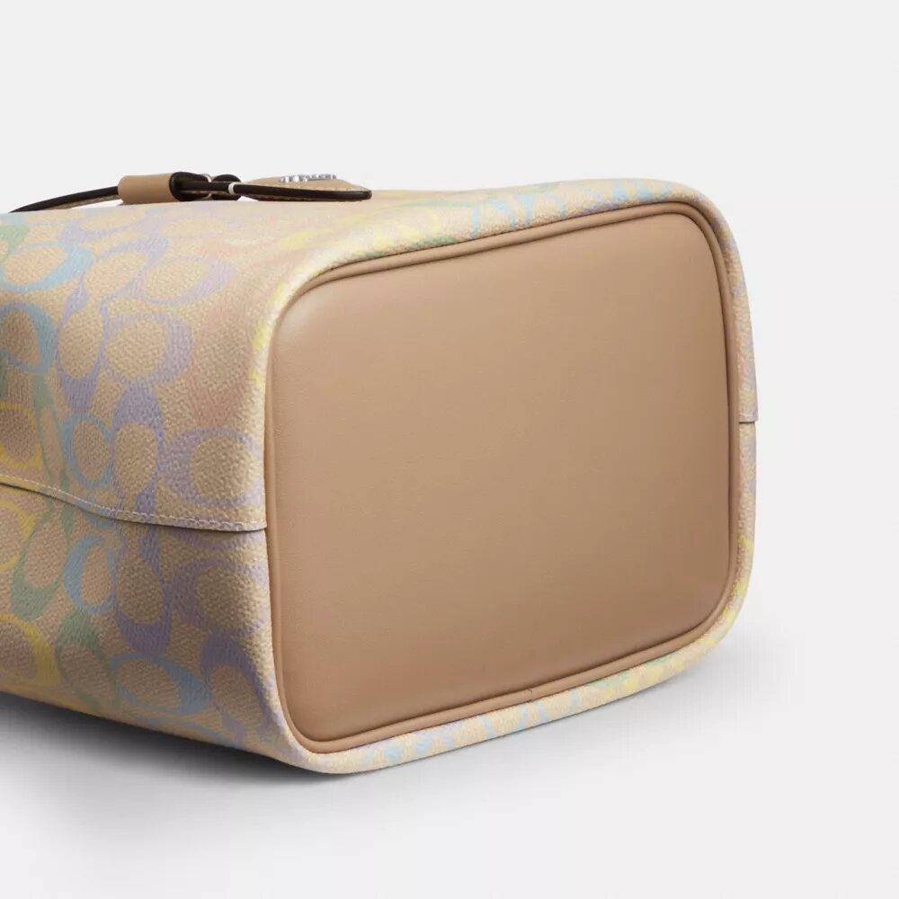 Rowan-bucketbag van Rainbow Signature Canvas