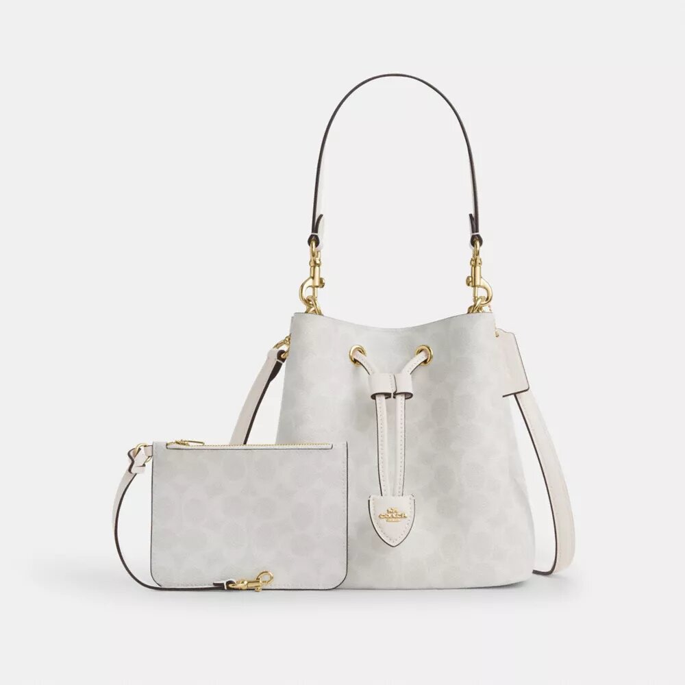 Rowan-bucketbag van Signature Canvas
