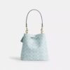 Rowan-bucketbag van Signature Canvas