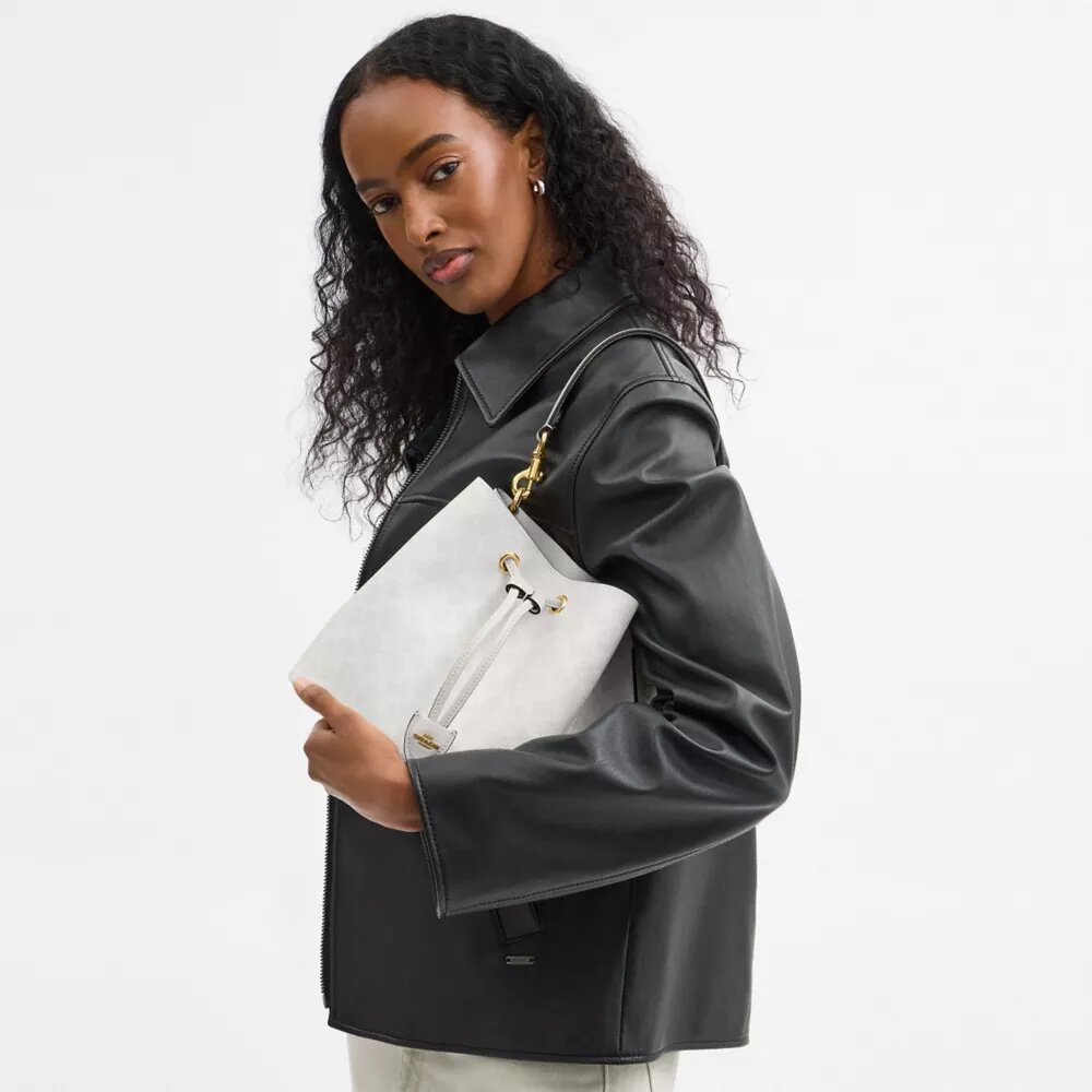 Rowan-bucketbag van Signature Canvas