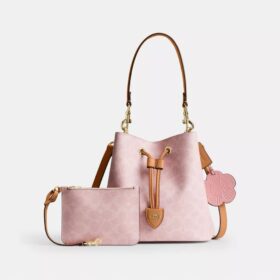 Rowan-bucketbag van Signature Canvas met bedels