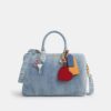 Rowan grote schoudertas van ‘Loved Denim’ met bedels