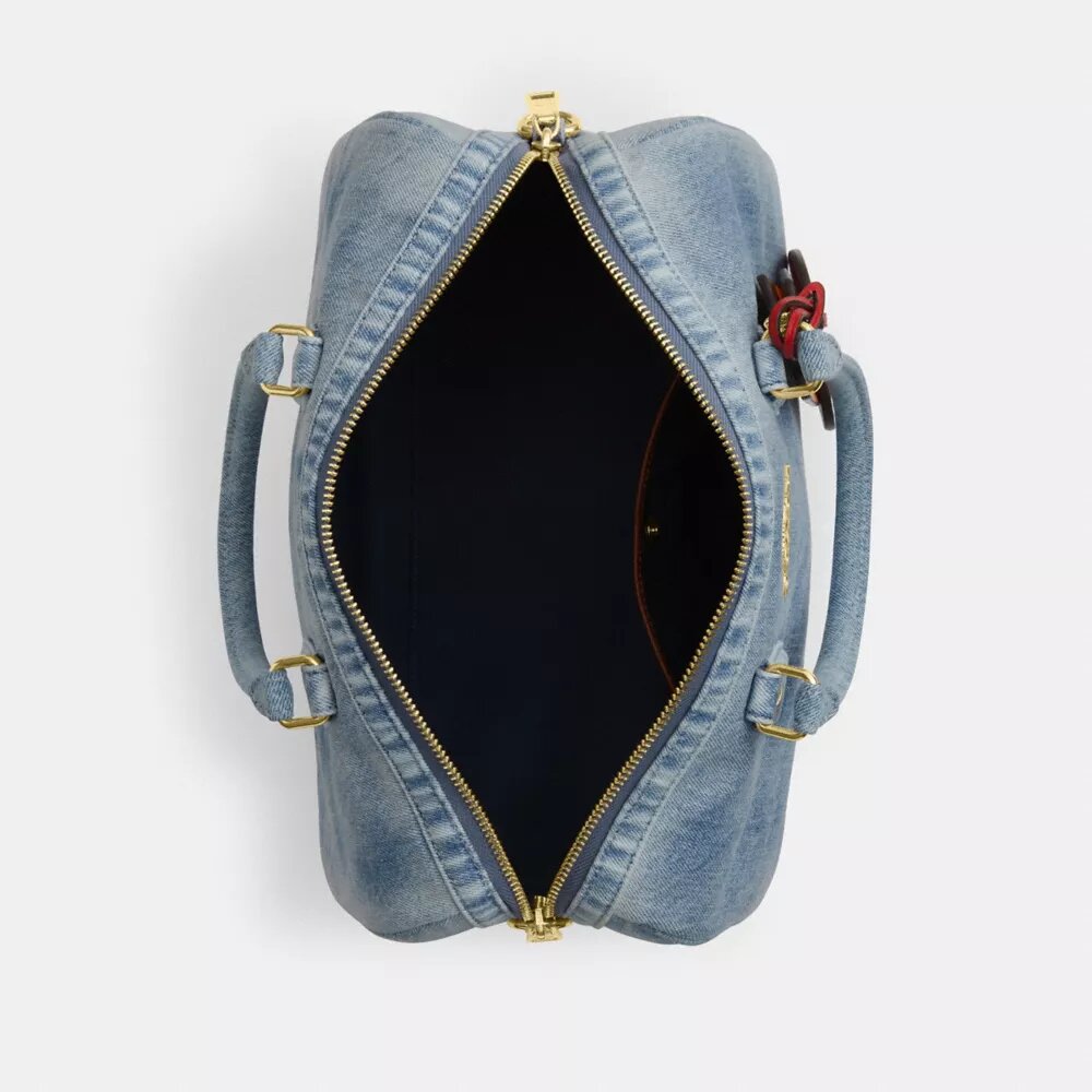 Rowan grote schoudertas van ‘Loved Denim’ met bedels