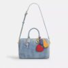 Rowan grote schoudertas van ‘Loved Denim’ met bedels