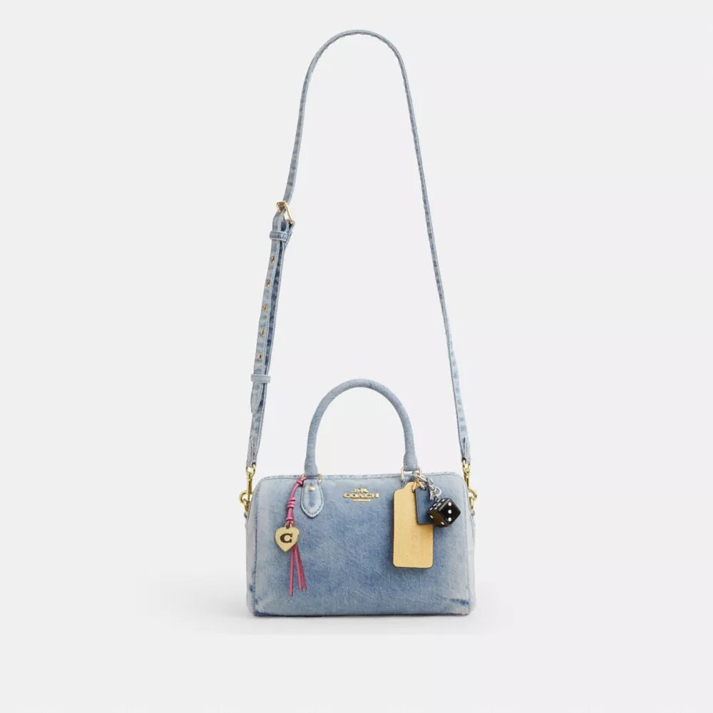 Rowan-satcheltas in 'Loved Denim' met bedels