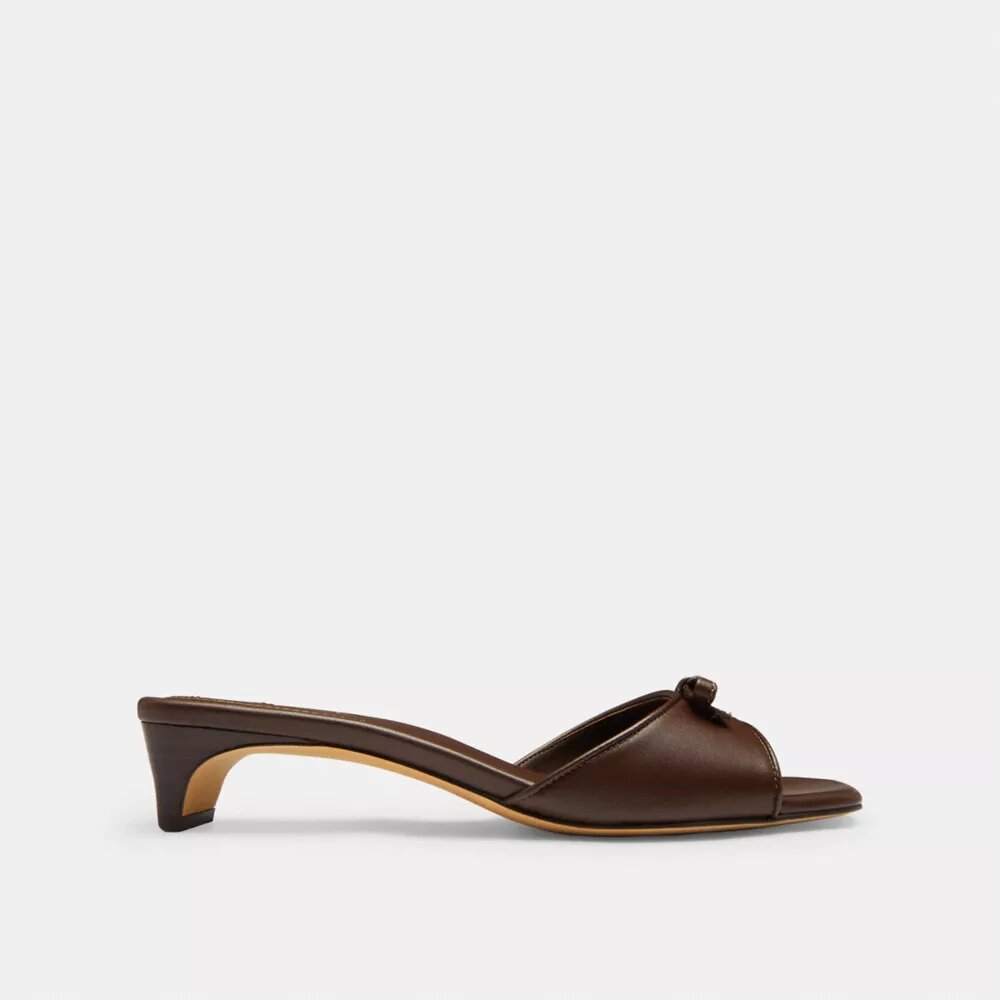 Sandalen met hak en strik