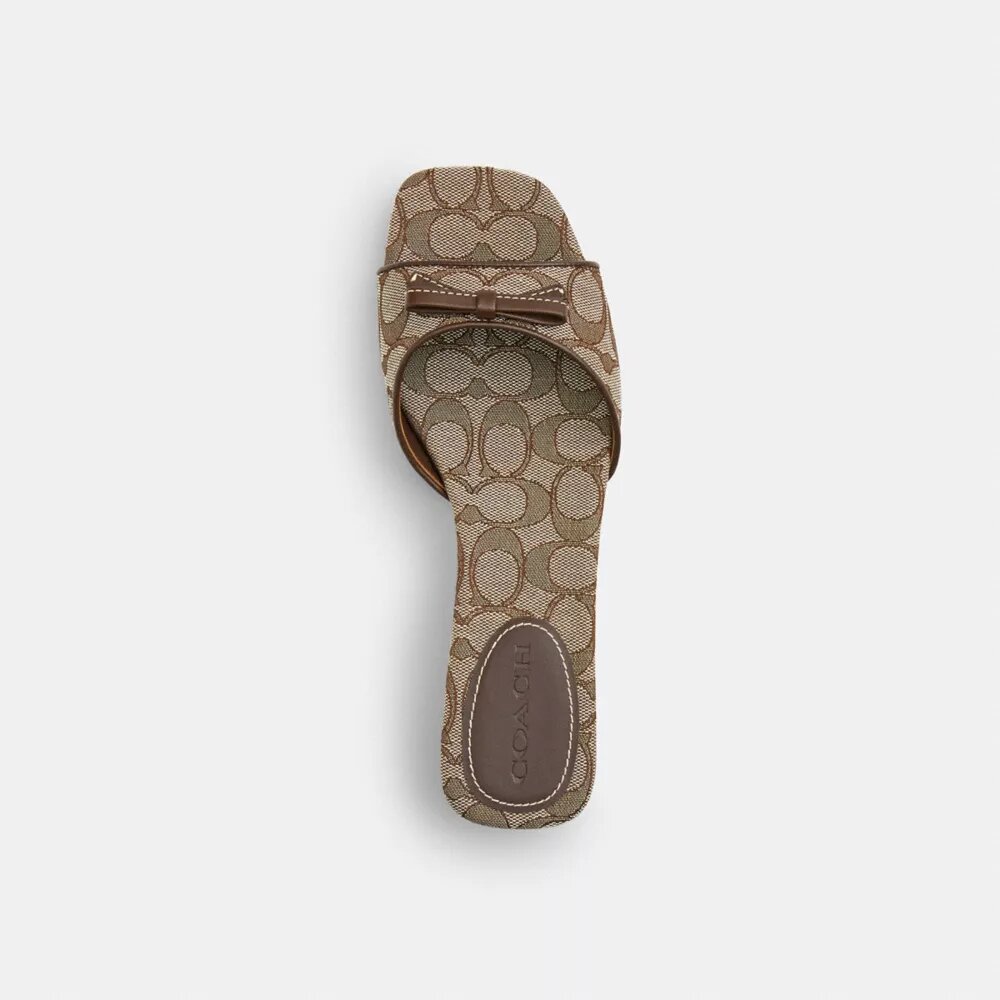Sandalen met hak en strik in kenmerkend jacquard