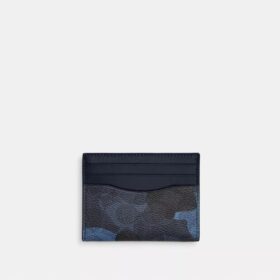 Slank identiteitskaarthoesje in kenmerkende camouflageprint