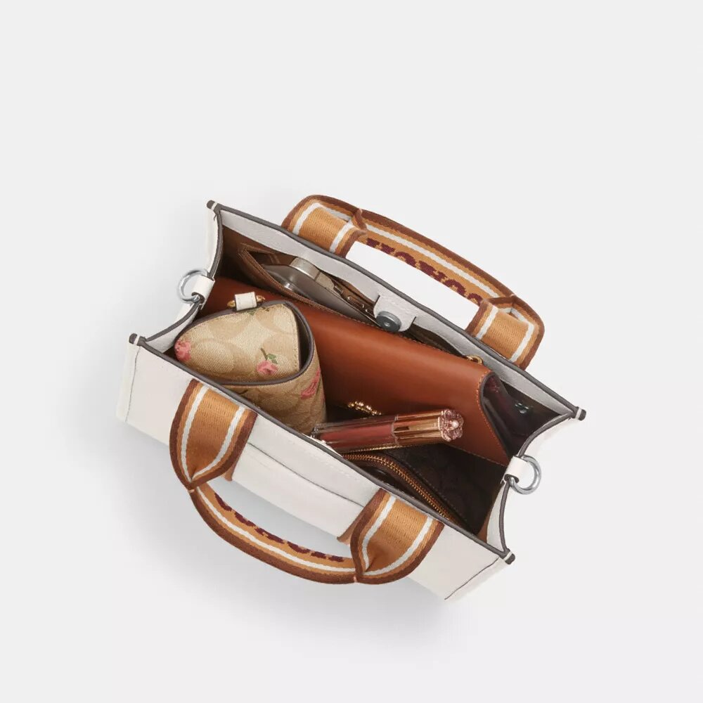 Smith Tote bags 24