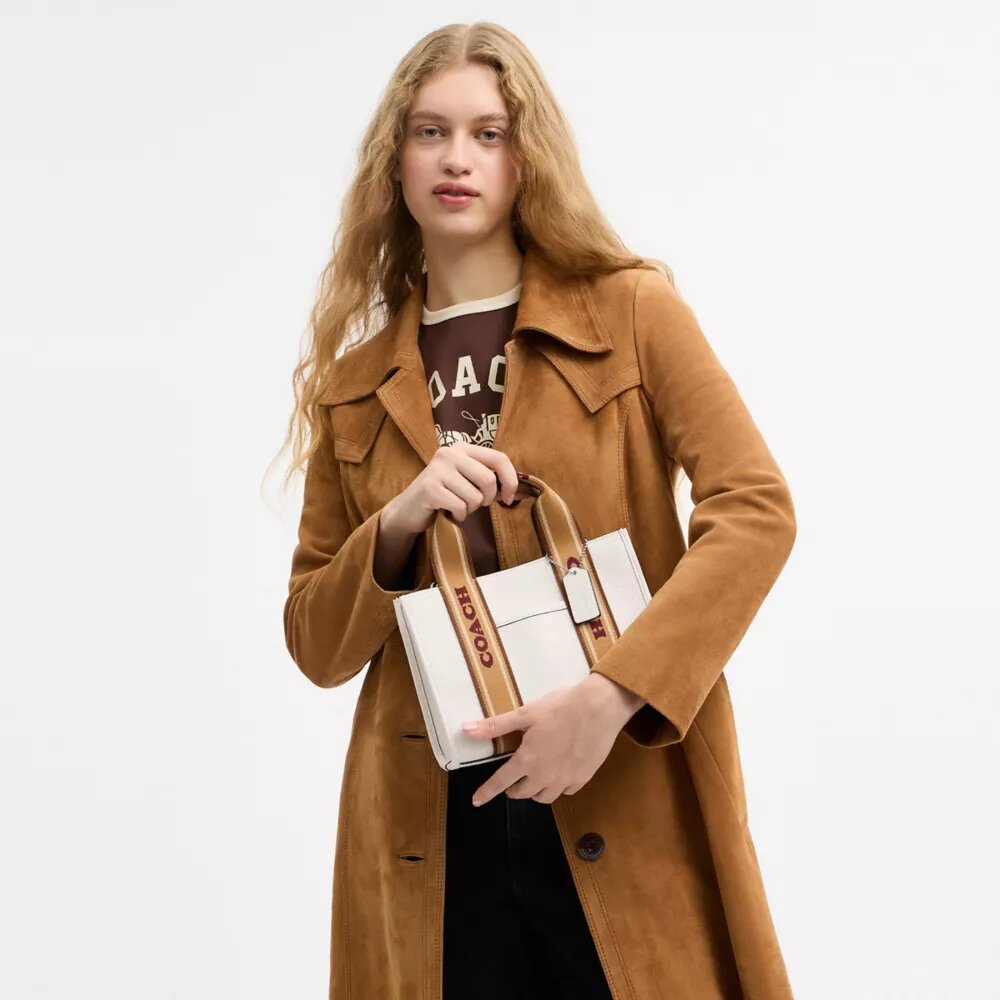 Smith Tote bags 24