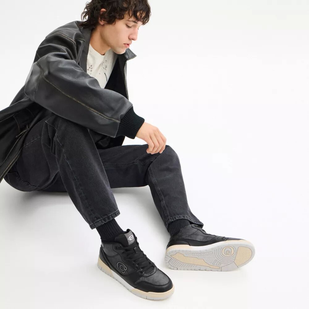 Soho mid-top sneaker van Signature Canvas