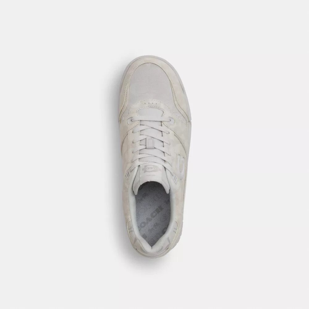 Soho-sneakers in kenmerkende stijl