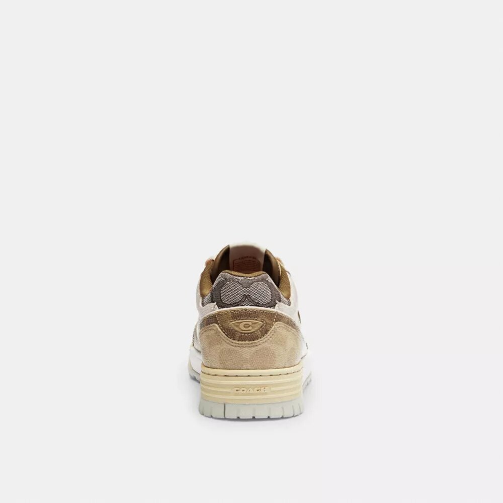 Soho-sneakers in kenmerkende stijl