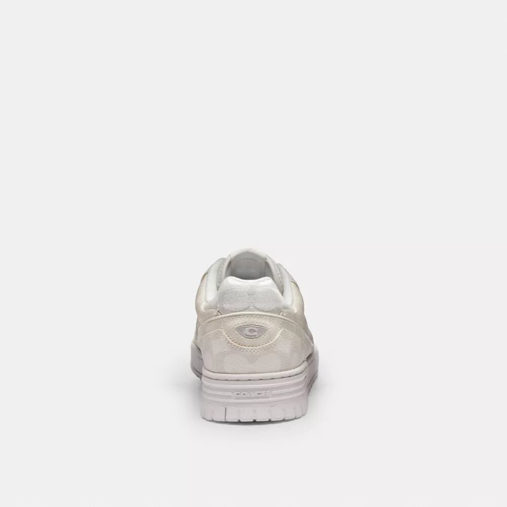 Soho-sneakers in kenmerkende stijl