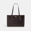Station Tote Bag van Signature Canvas