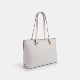 Station Tote Bag van Signature Canvas