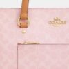 Station Tote Bag van Signature Canvas