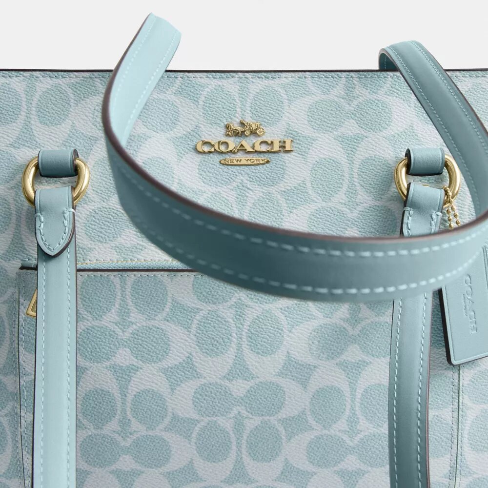 Station Tote Bag van Signature Canvas