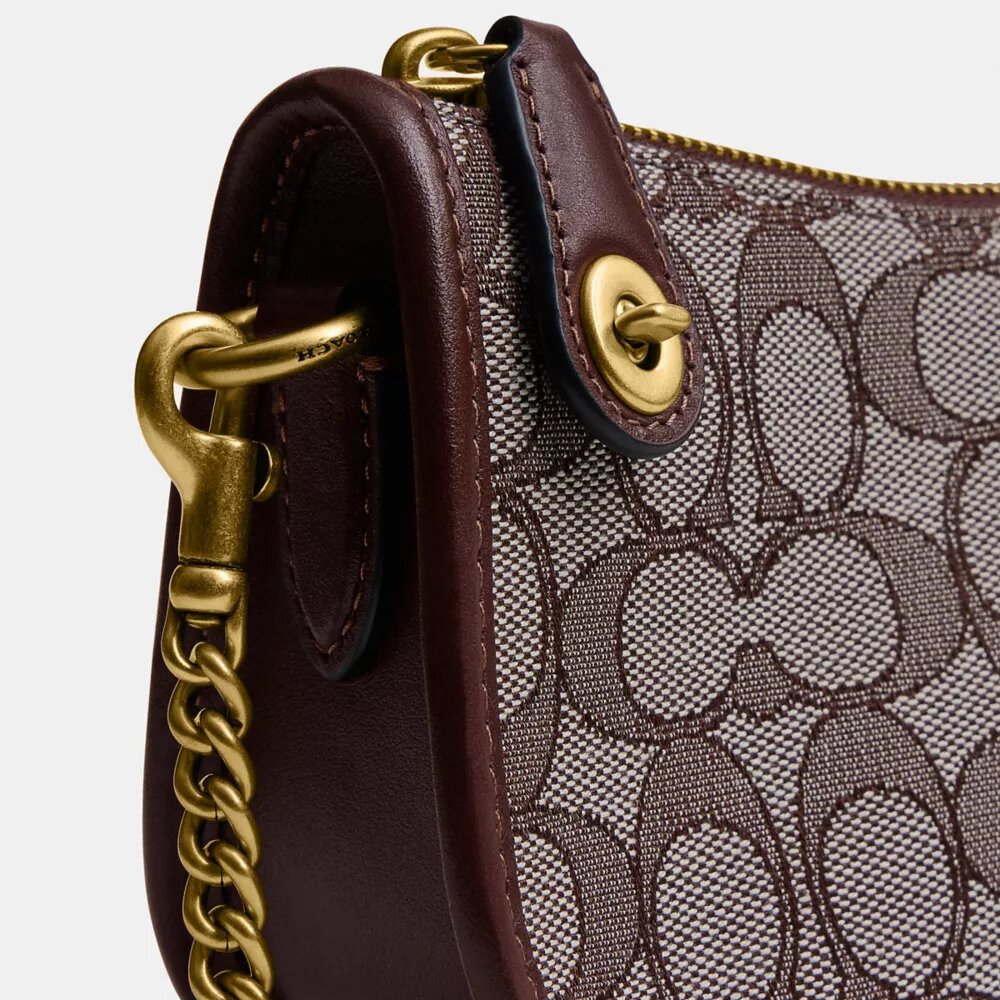 Swinger-tassen 20 met ketting in kenmerkend jacquard