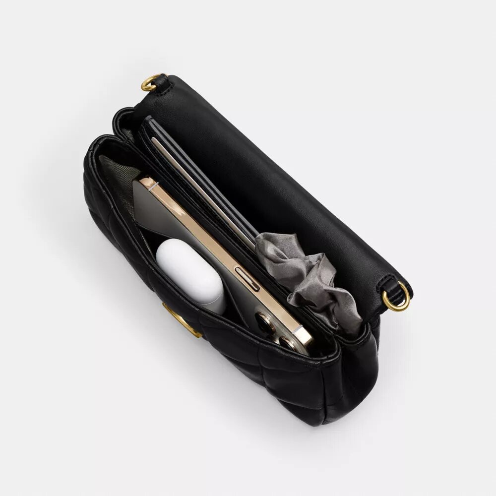 Tabby Chain Crossbodytas 19 met doorgestikt patroon