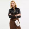 Tabby Chain Crossbodytas 19 met doorgestikt patroon
