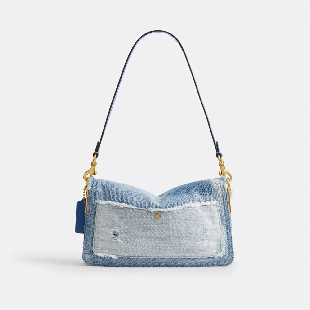 Tabby-schoudertas 26 met patchwork van hergebruikt denim