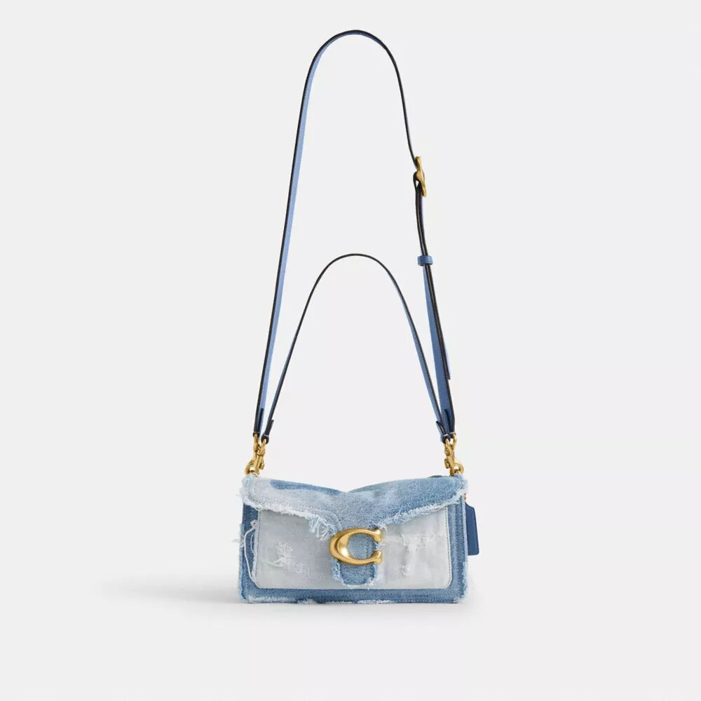 Tabby-schoudertas 26 met patchwork van hergebruikt denim