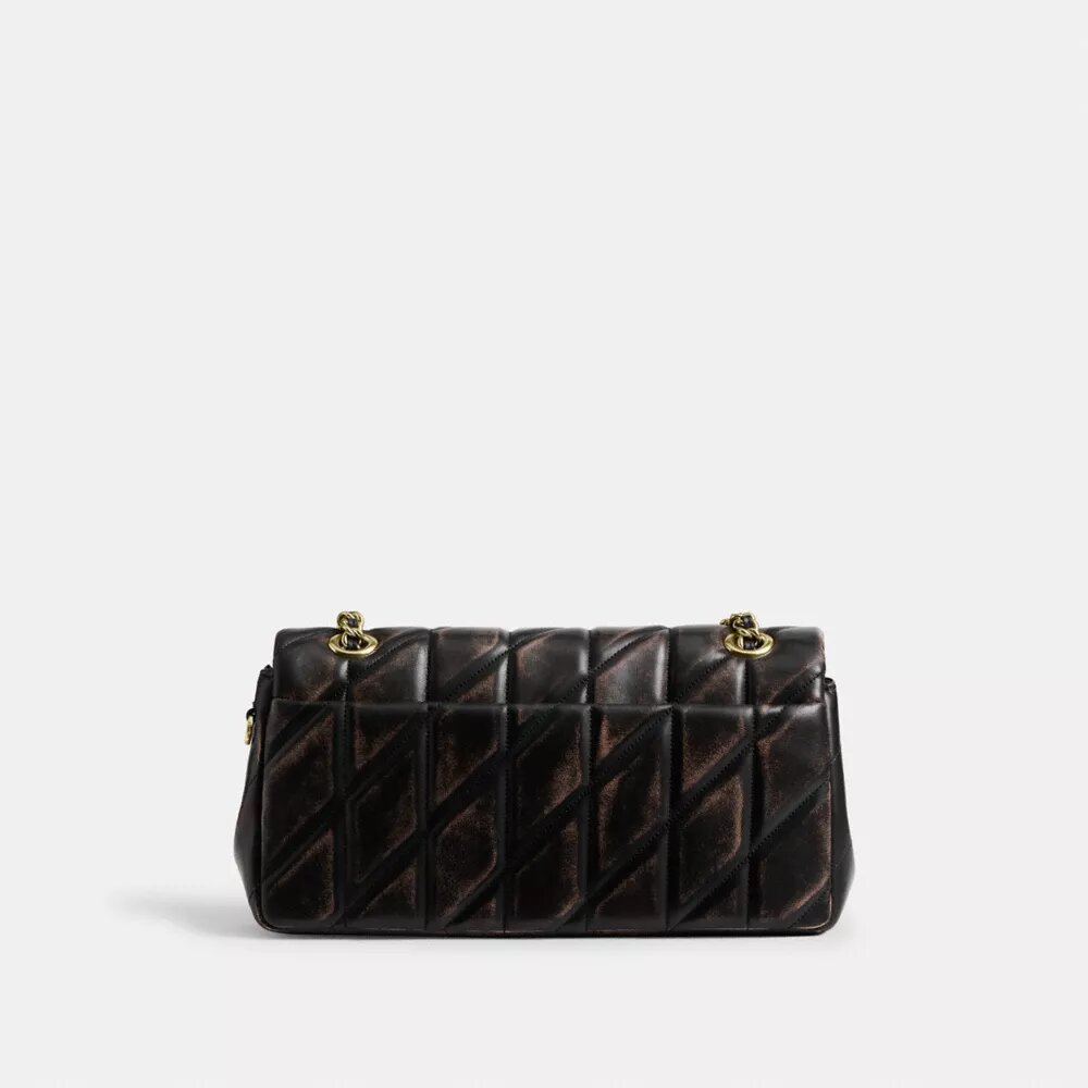 Tabby-schoudertas van 26 in ‘Loved Leather’ met doorgestikt patroon