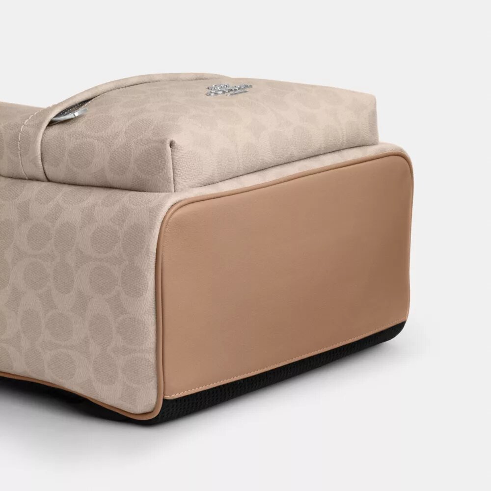 Taylor kleine rugzak van Signature Canvas