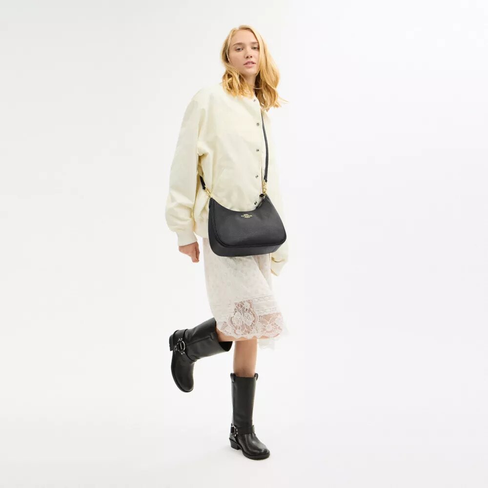 Teri Hobo-tas