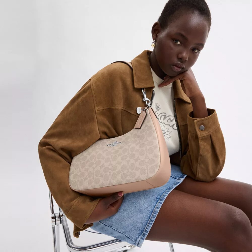Teri Hobo-tas van Signature Canvas