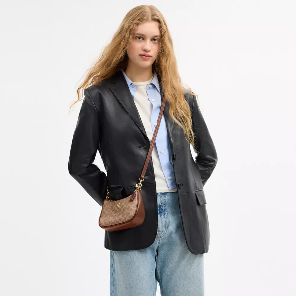 Teri Mini-crossbodytas van Signature Canvas