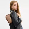 Teri Mini-crossbodytas van Signature Canvas