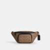 Travis-heuptas 30 van Signature Canvas