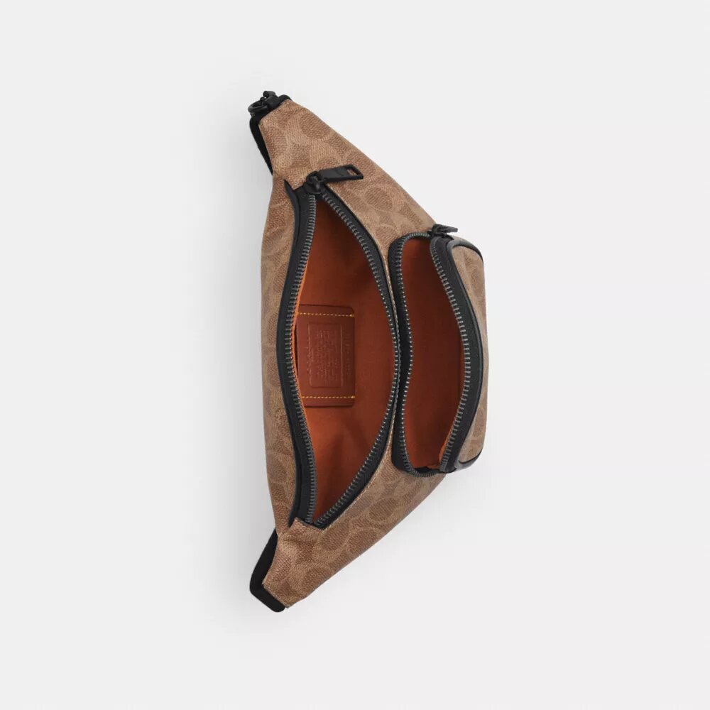 Travis-heuptas 30 van Signature Canvas